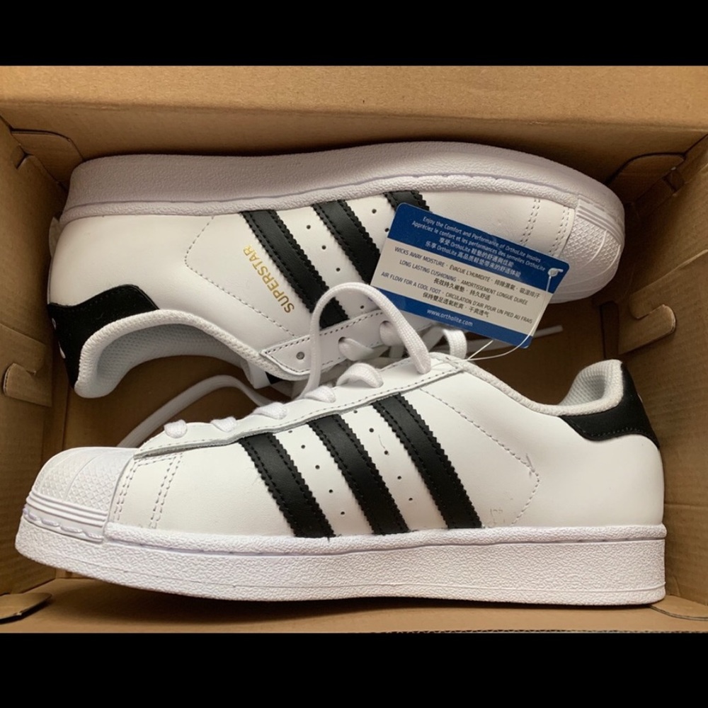 Adidas Superstars - Black Stripe - Size 6